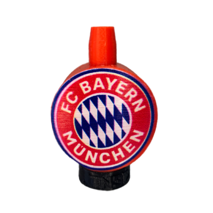 Boquilla 3D FC Bayern München roja y azul con escudo del equipo